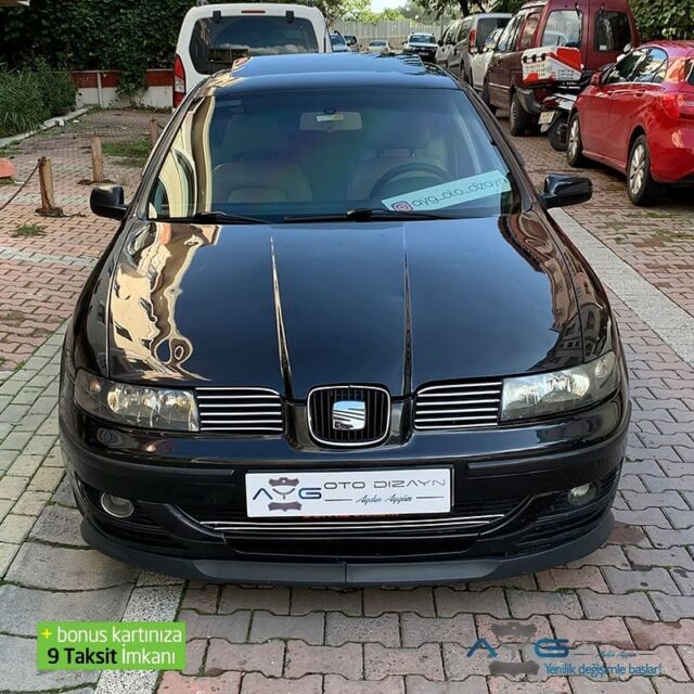 Seat Toledo Öncesi-Sonrası
Araç sahibine iyi günlerde kullanmasını diliyoruz.🤗

✅Araçta yapılan işlemler:
➡️Koltuk döşemeleri
➡️Kapı döşemeleri
➡️Direksiyon ve kolçak kaplama

Yenilik değişimle başlar!
 #seattoledo #aygotodizayn ________________________________________________
🚘 Ayg Oto Dizayn - Profesyonel Oto Deri Döşeme
🌎www.aygotodizayn.com
☎ 0534 968 6007
🏢Ambarlı Mah. Balaban Cad.No:21/A Avcılar/İstanbul