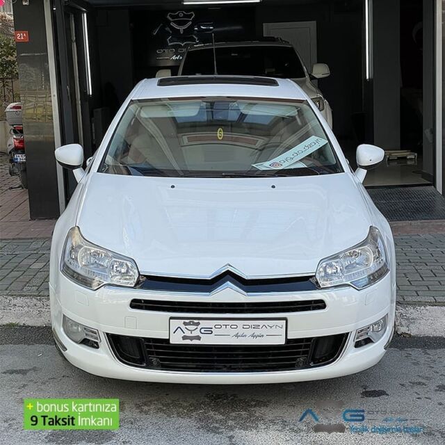 Citroen C5 Öncesi-Sonrası
Araç sahibine iyi günlerde kullanmasını diliyoruz.🤗

✅Araçta yapılan işlemler:
➡️Koltuk döşemeleri
➡️Kapı döşemeleri
➡️Plastik Aksam Boyama

💰Fiyat almak için; 0534 968 60 07

Yenilik değişimle başlar!
 #citroenc5 #aygotodizayn ________________________________________________
🚘 Ayg Oto Dizayn - Profesyonel Oto Deri Döşeme
🌎www.aygotodizayn.com
☎ 0534 968 6007
🏢Ambarlı Mah. Balaban Cad.No:21/A Avcılar/İstanbul
